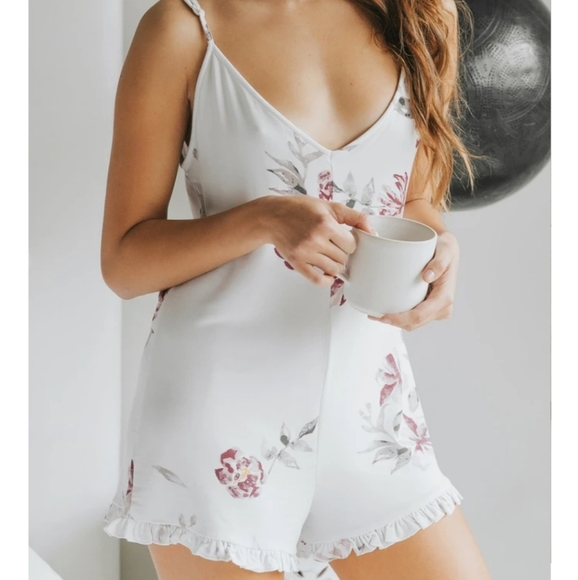 Gentle Fawn Other - Gentle Fawn Charli Ruffle Romper Size Xs